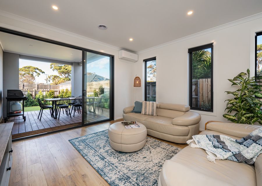 Main lounge and living area out to alfresco