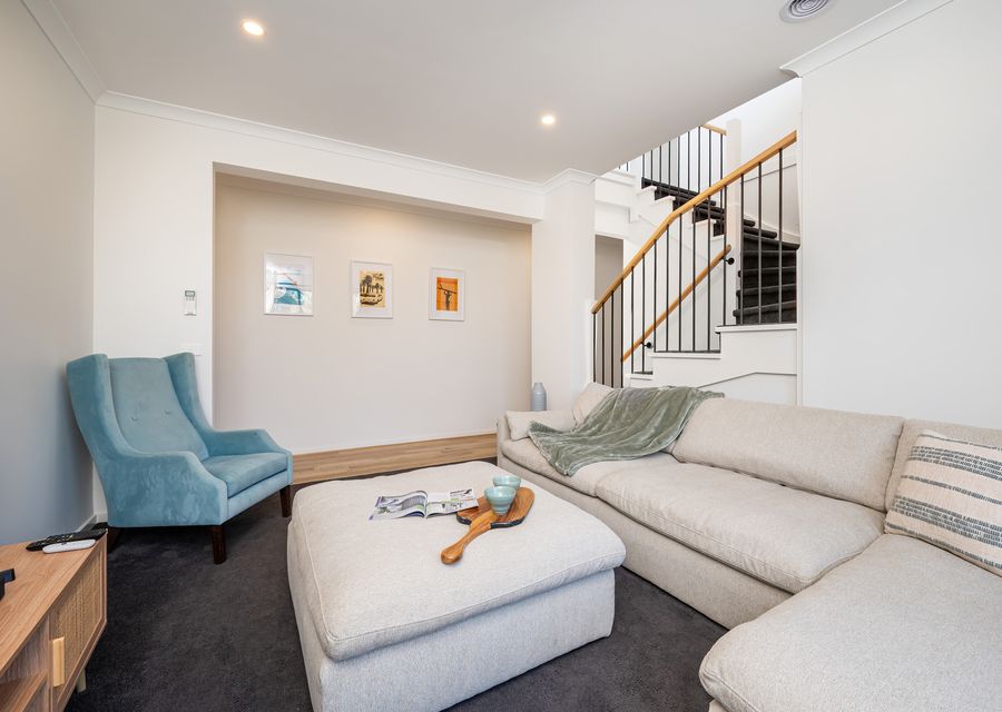 second lounge and TV area