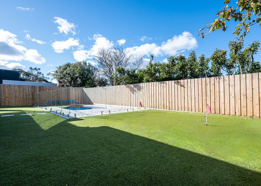 Solara House with Heated Pool and Cinema Room