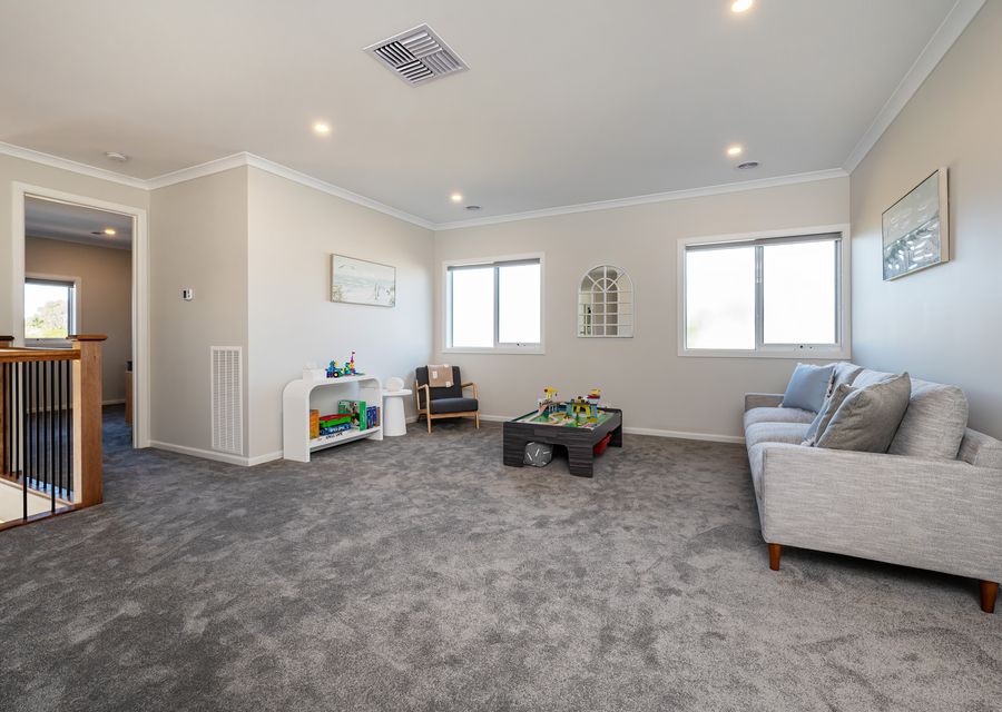 Solara House with Heated Pool and Cinema Room