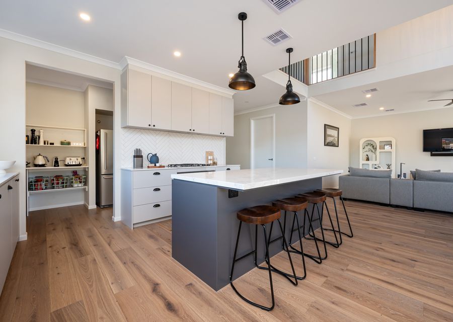 Solara House with Heated Pool and Cinema Room