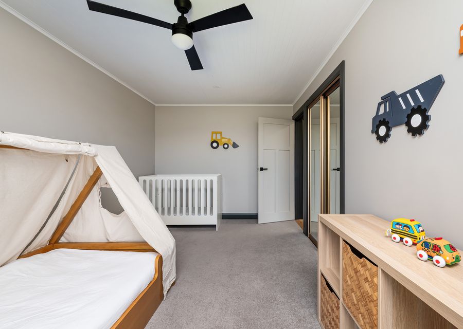 Bedroom 3 with King single bed