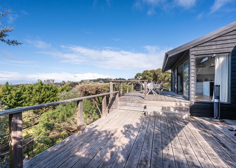 Deck with outdoor dinning and BBQ