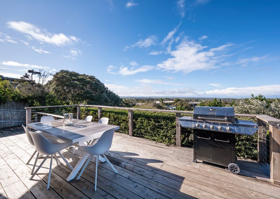 Deck - Outdoor Dining and BBQ