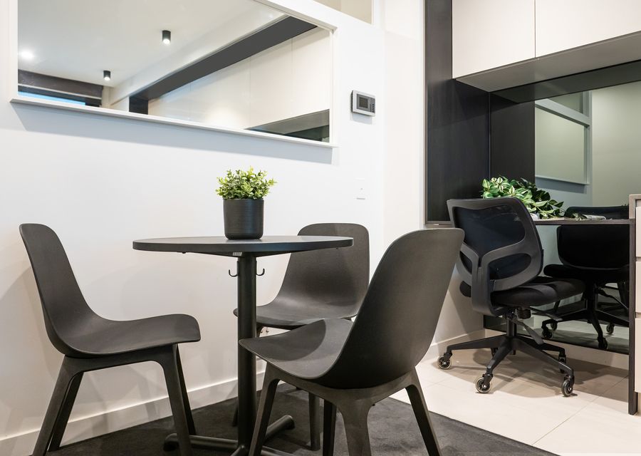 Dining with seating for 3 and dedicated study / work desk