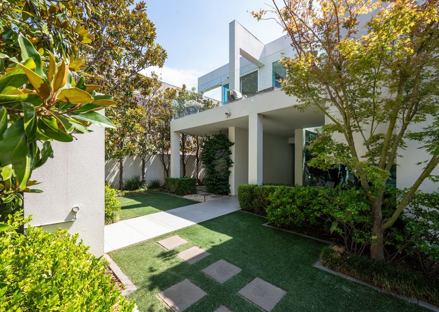 The Art House by the Beach