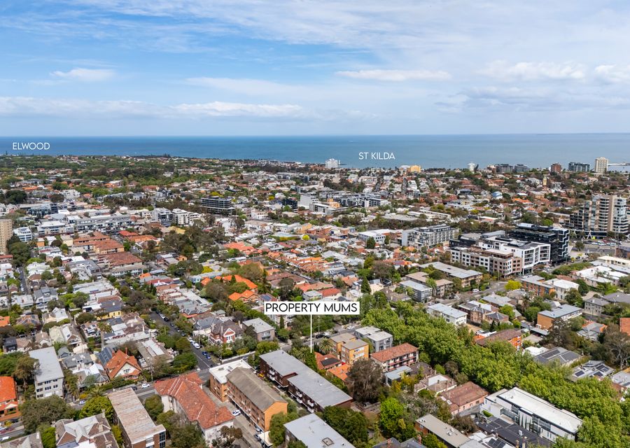 Poolside at Kindrogan – St Kilda