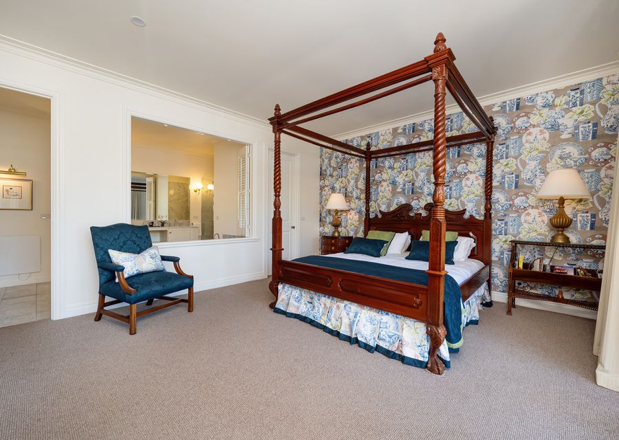 Bedroom with king bed 