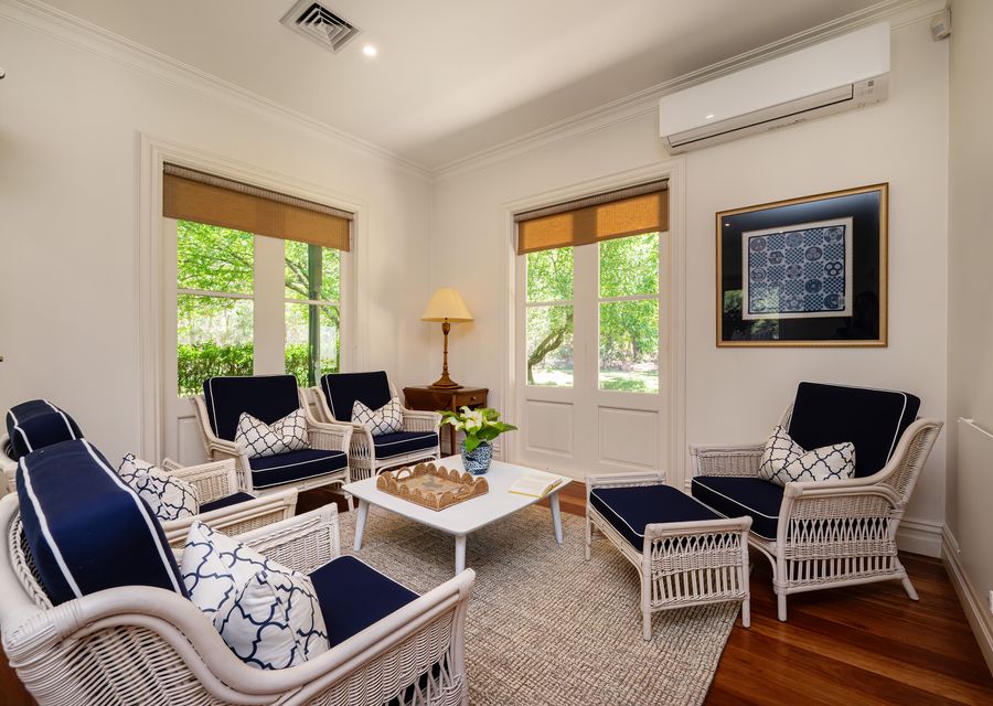 Spa house second living area close to the dining area 