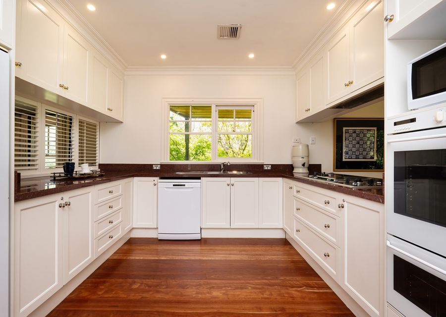 Well-equipped kitchen