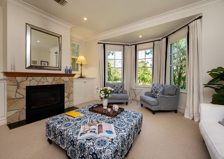 The house is very cosy, thanks to the fireplaces in lounge areas