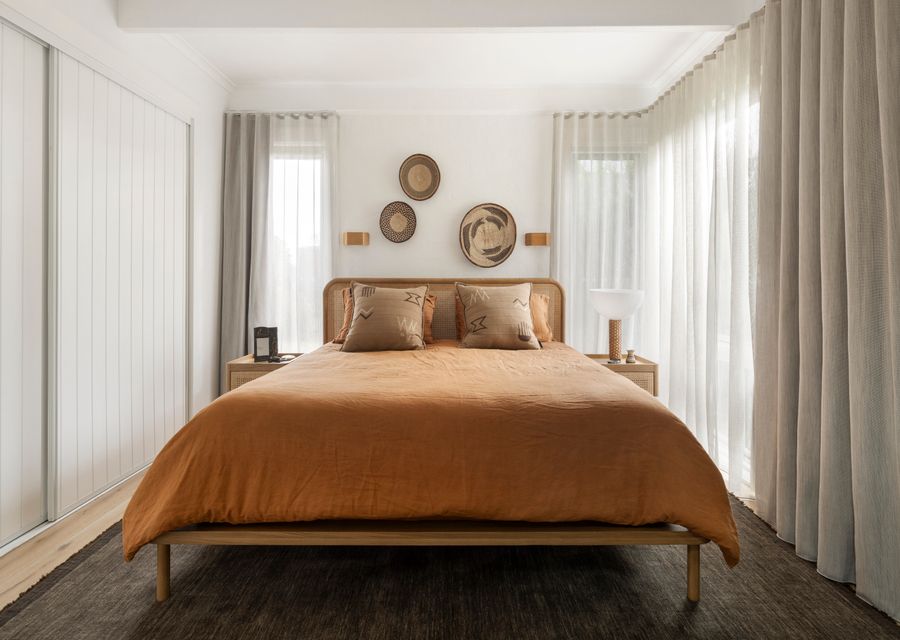 Master Bedroom  with King Bed and Ensuite 