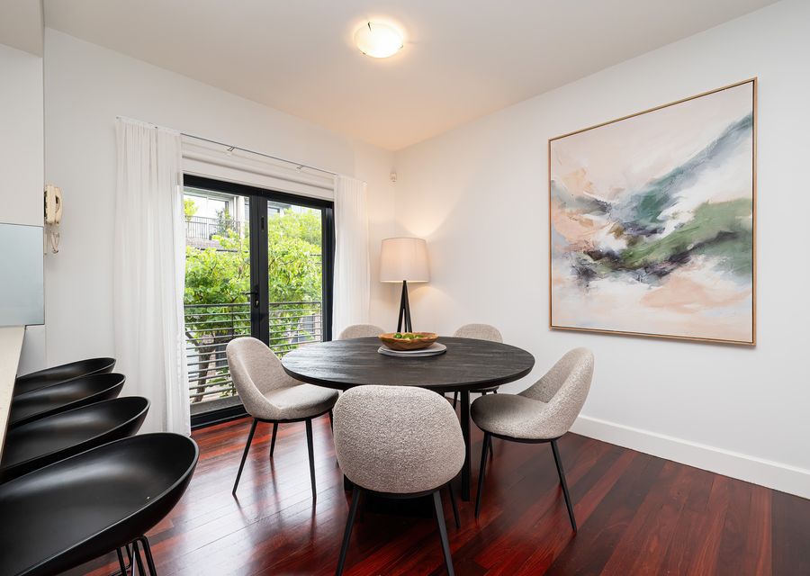 Copperstone Corner, Richmond