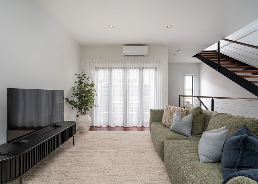 Copperstone Corner, Richmond