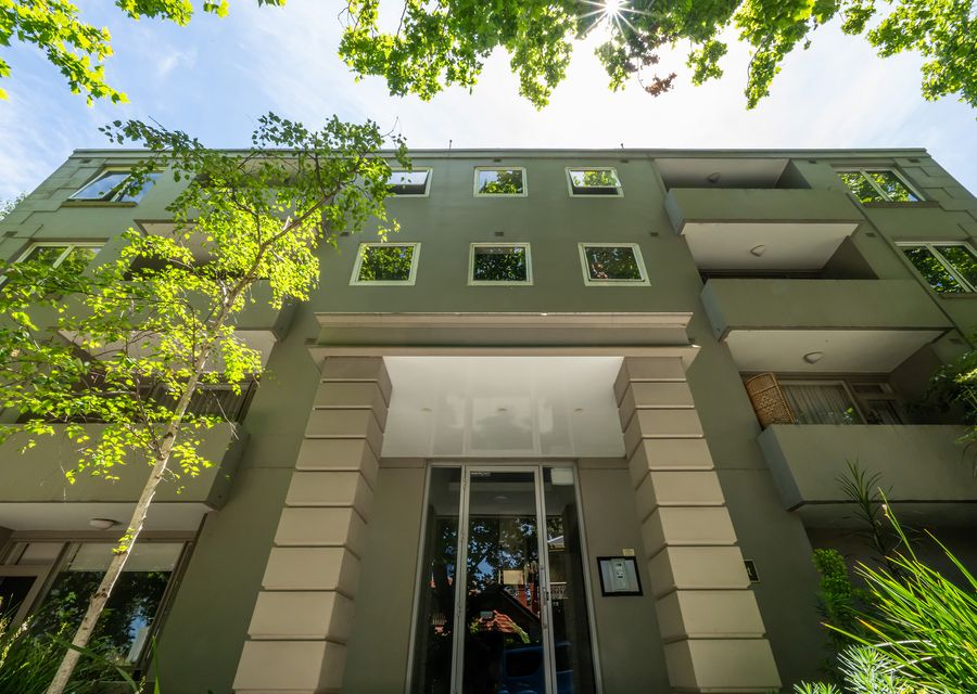 Le Secret, South Yarra