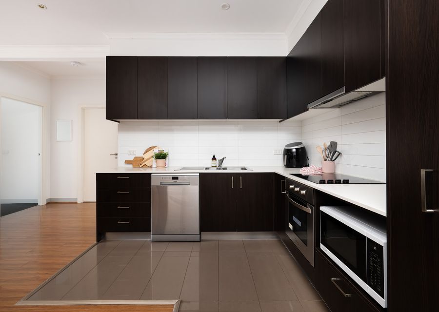 Fully equipped kitchen with dishwasher 