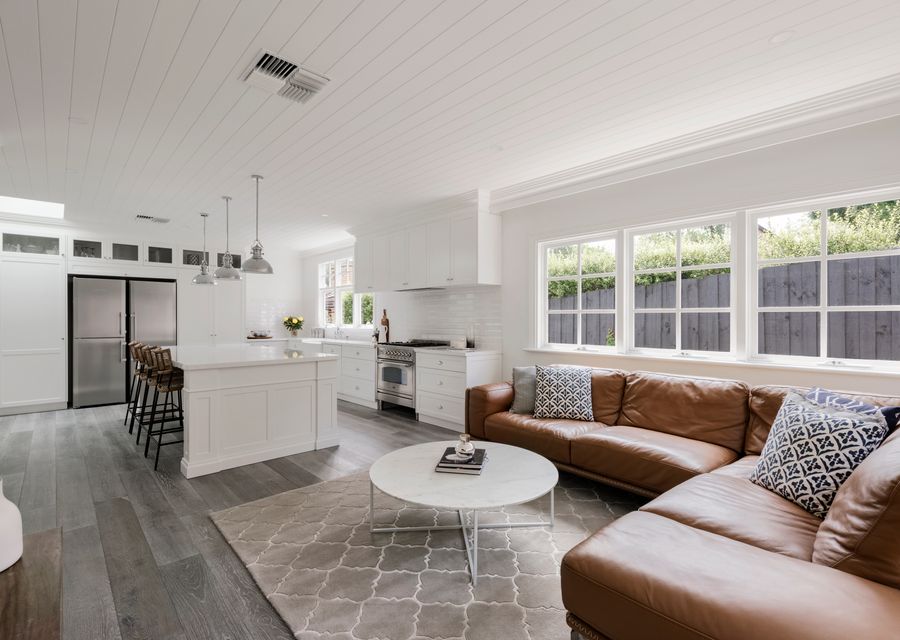 Light and bright open plan living