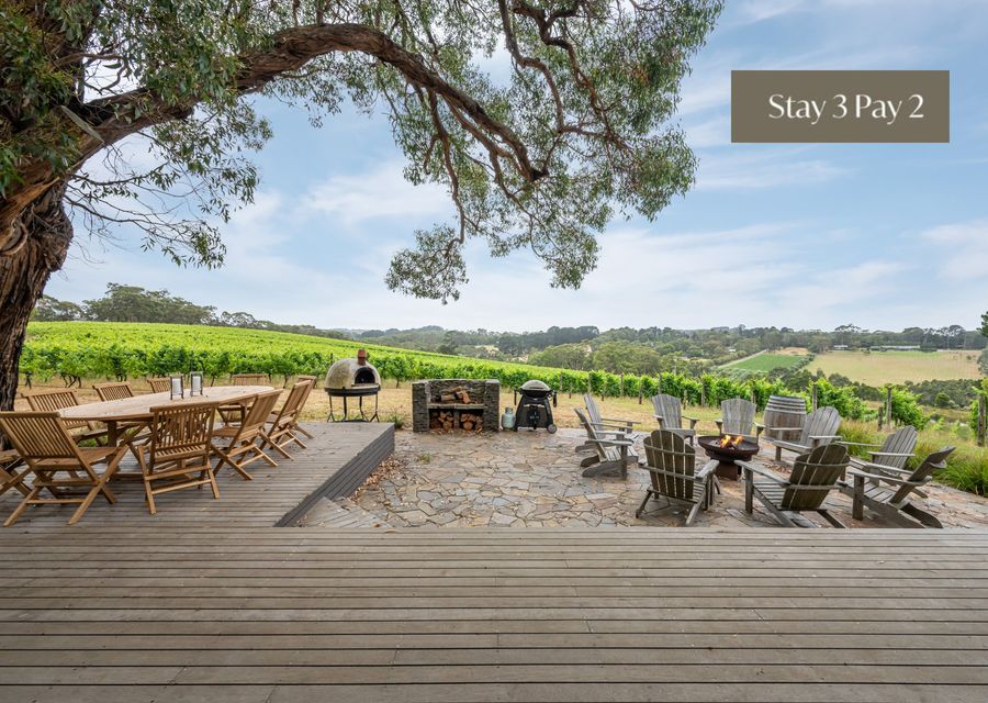 Bella’s Block Vineyard Retreat with Tennis Court, Shoreham