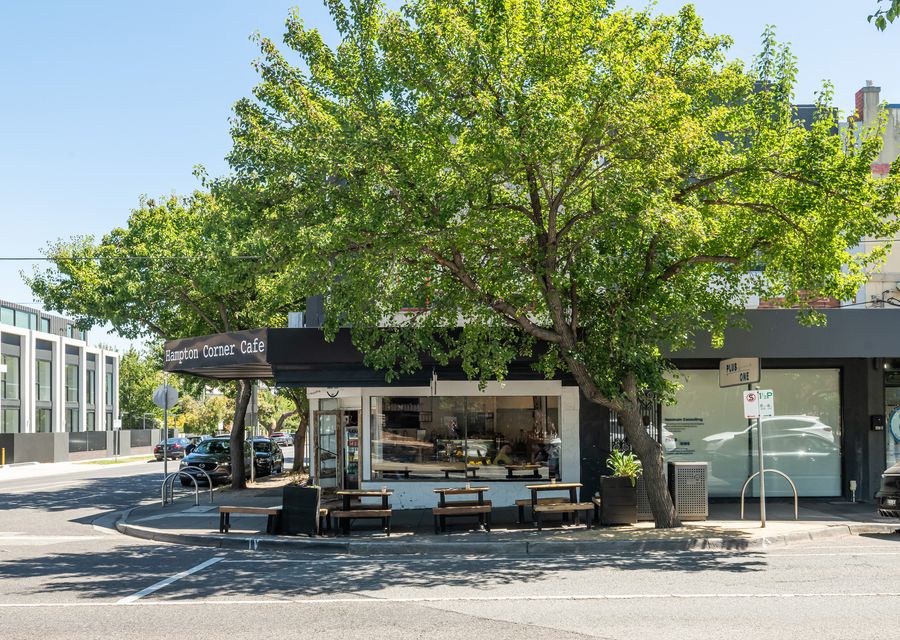 Nearby popular cafes