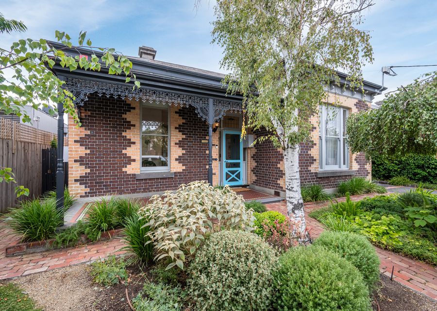 Stunning street appeal