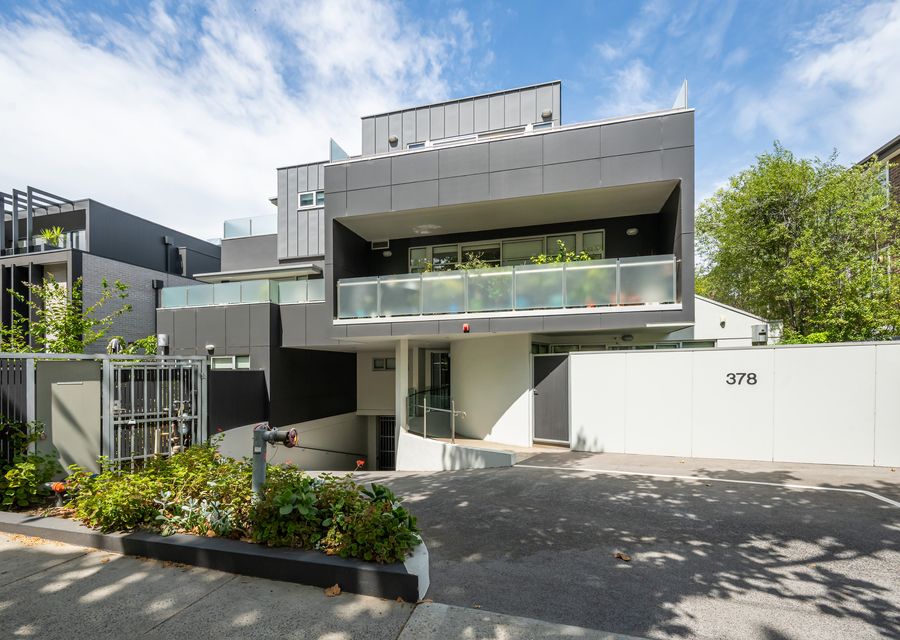 Chapter 14, Caulfield North