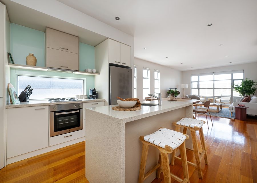 Chapter 14, Caulfield North