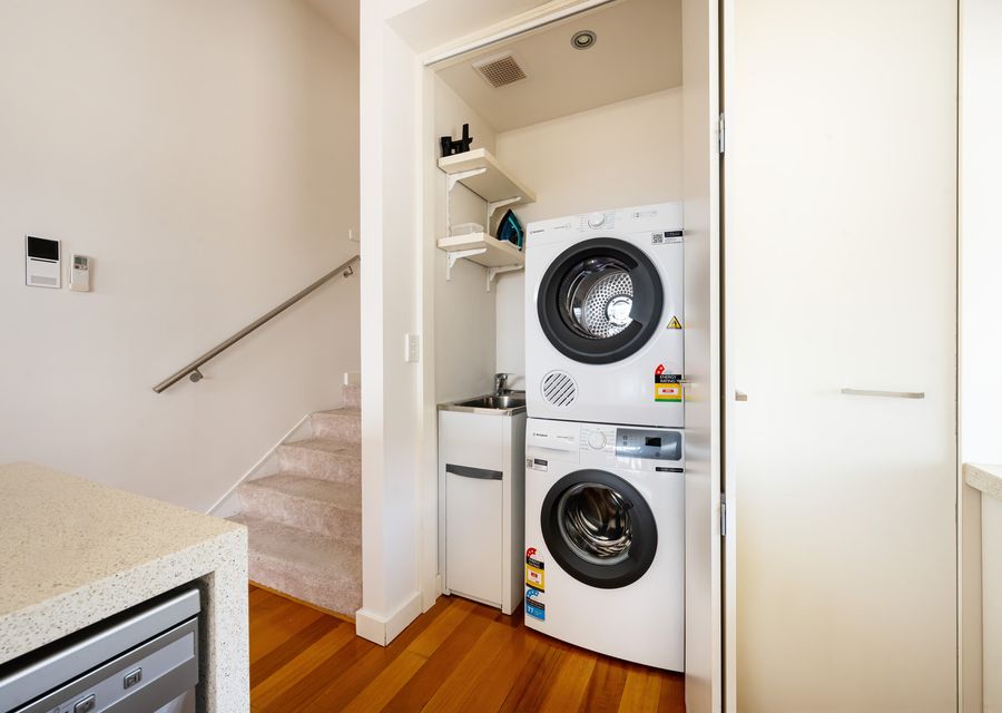 Chapter 14, Caulfield North