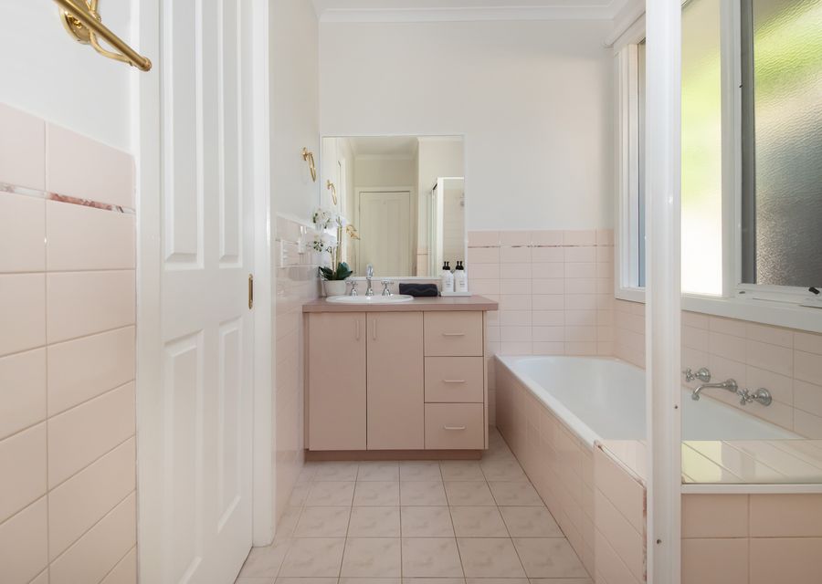 Main bathroom with shower and bath