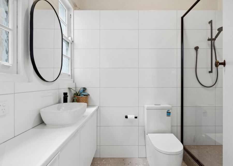 The Barkly Scene with Rooftop Retreat