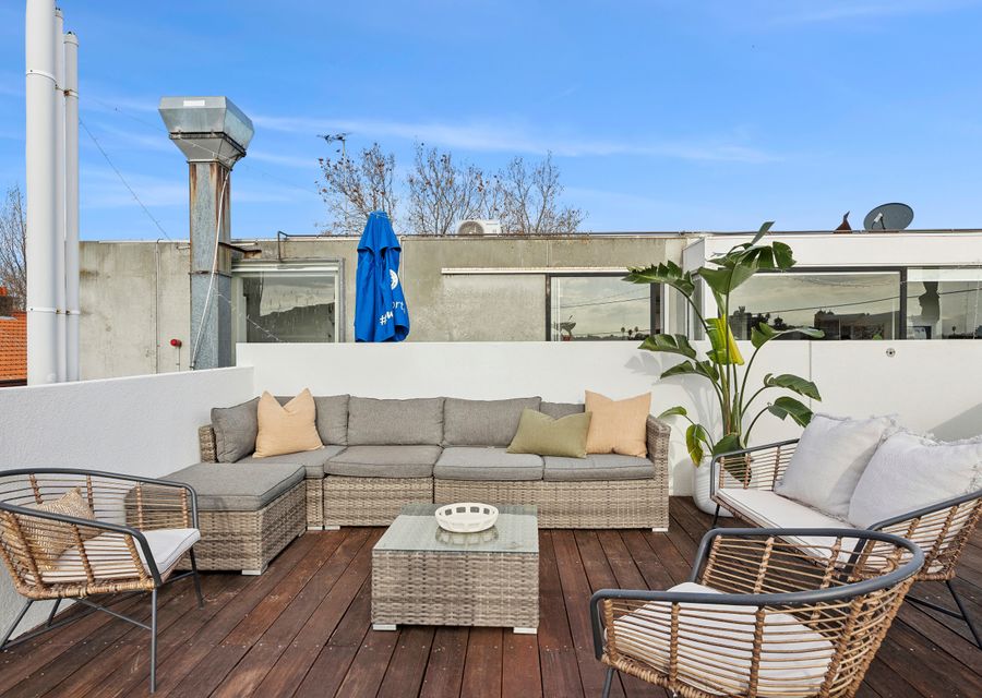 The Barkly Scene with Rooftop Retreat