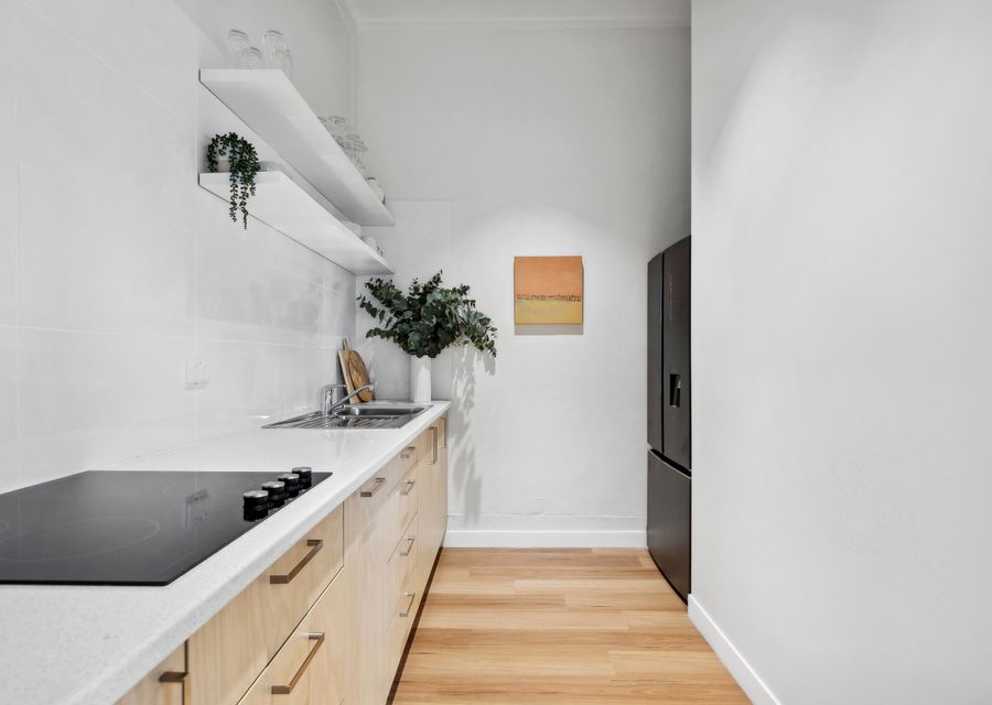 The Barkly Scene with Rooftop Retreat