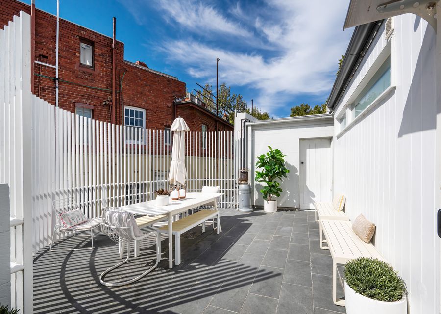 Out door dining on second terrace