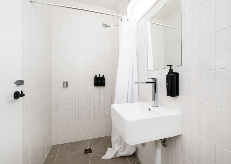 Second bathroom with seperate toilet