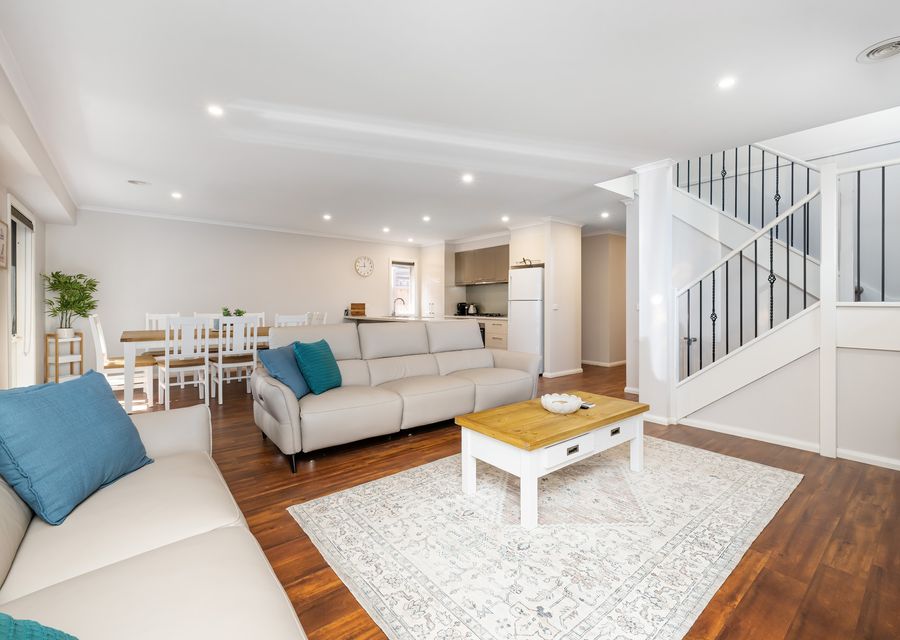 Parkside Breeze in Rosebud