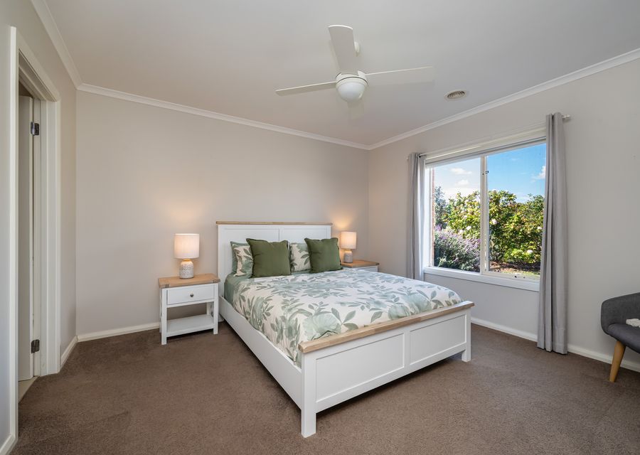 Parkside Breeze in Rosebud