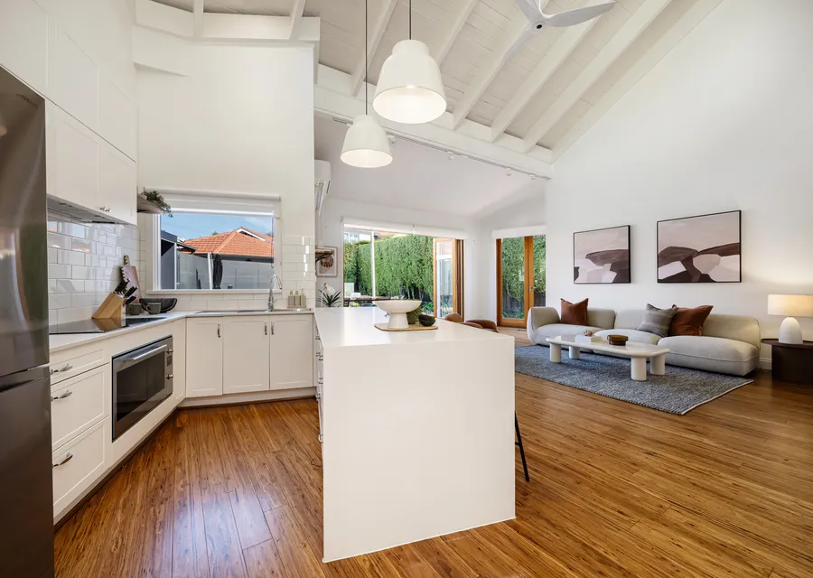 Well-equipped kitchen