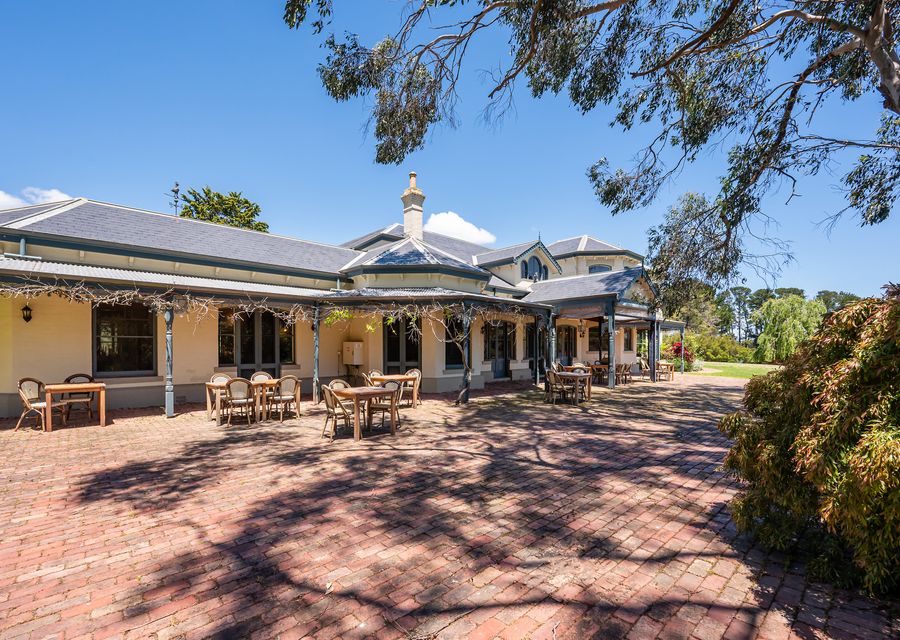 The Manor – Woodman Estate