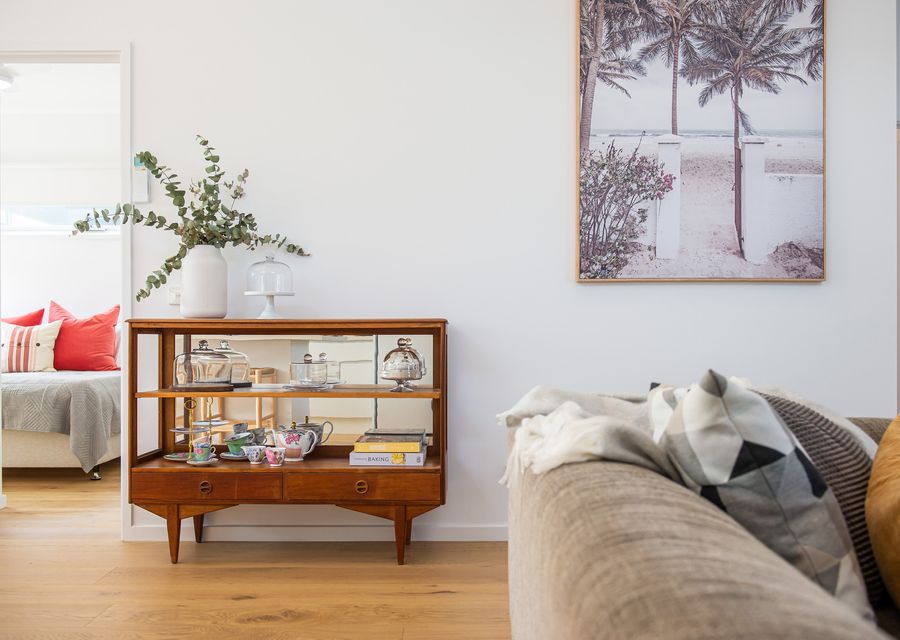 Each display is well-appointed, speaking of elegance and simplicity.