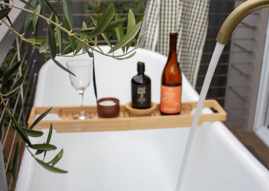 Whether it's a quick refreshing dip or a long, indulgent soak, this bathtub beckons you to immerse yourself in a moment of pure luxury and self-care.
