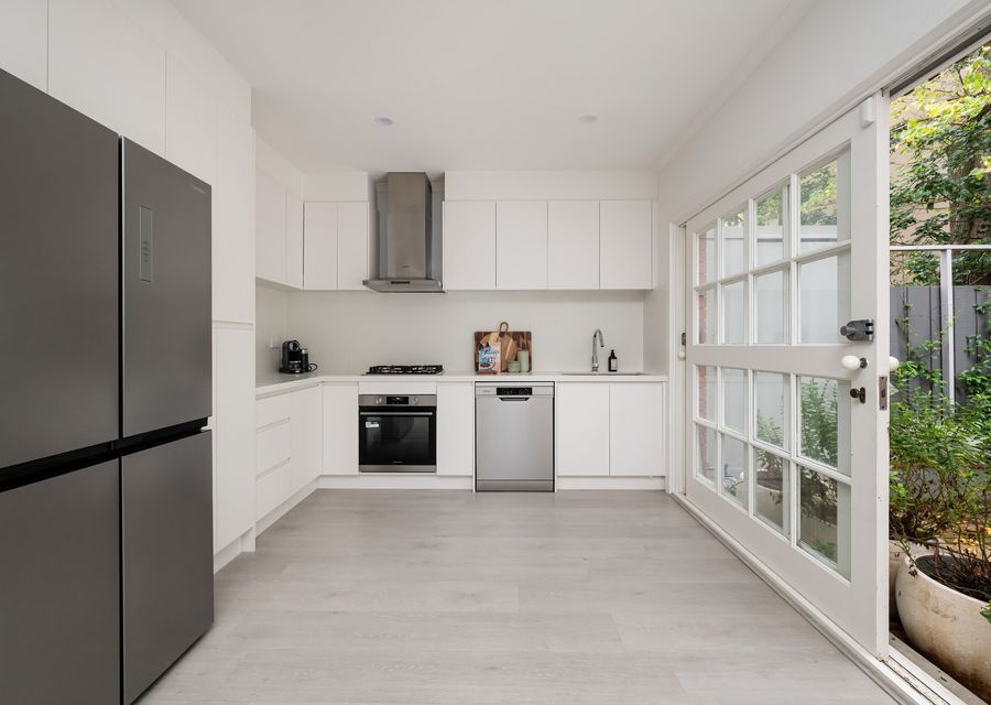 Bright kitchen with everything you need for your stay.