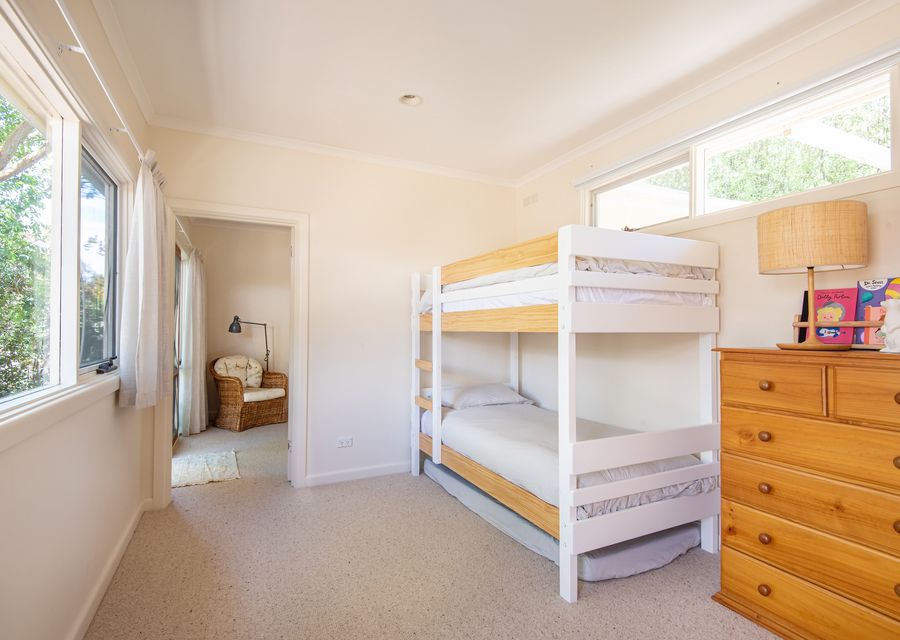 2 Single bunks plus one trundle mattress
