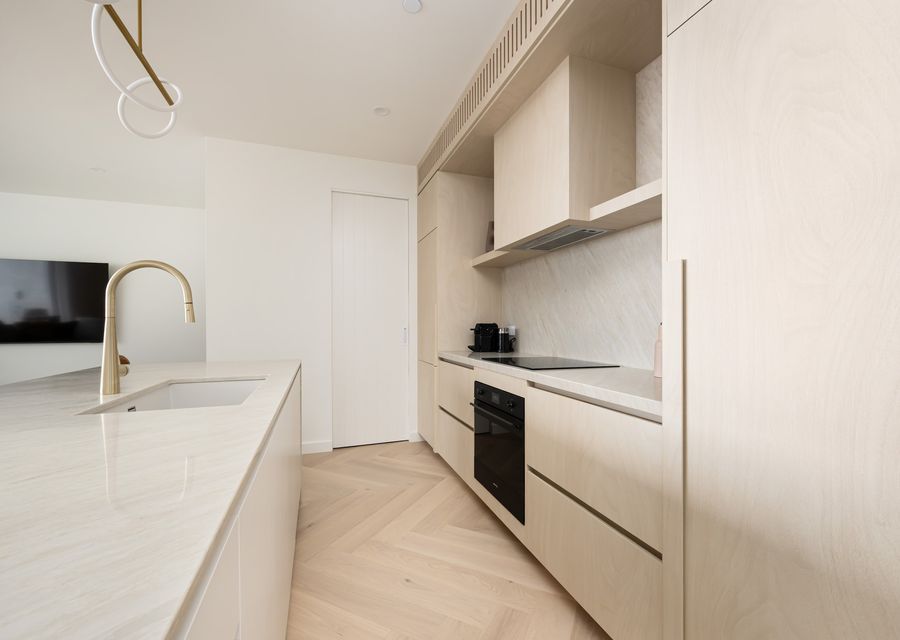 Luxurious Kitchen with state of the art appliances