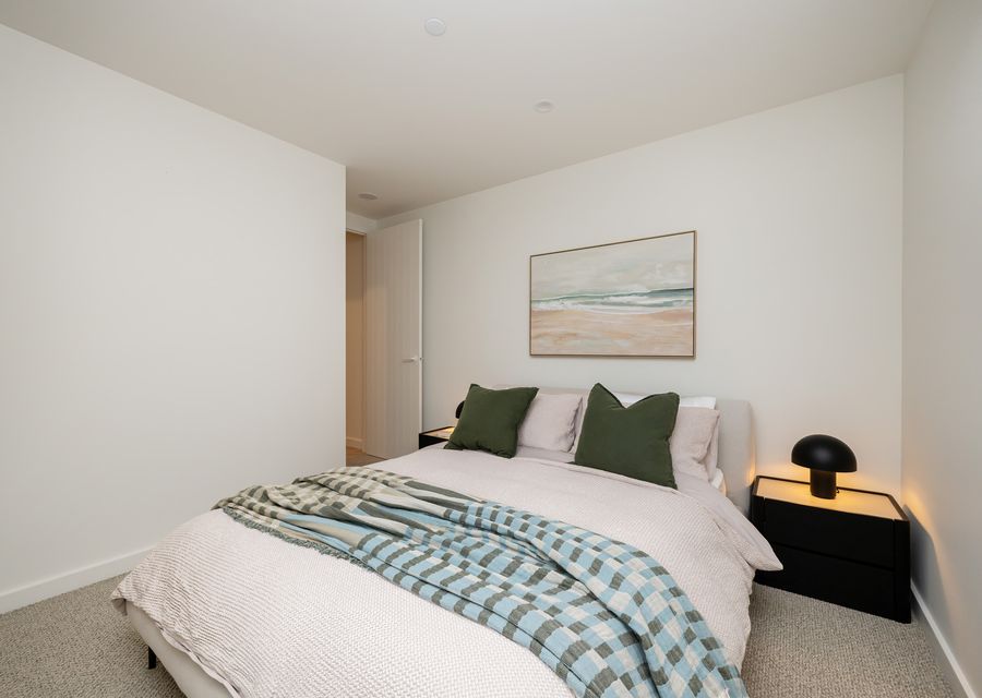 Large Bedroom with BIR and Queen Bed
