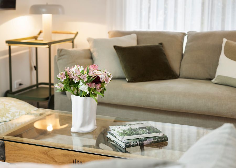 Loungeroom 
