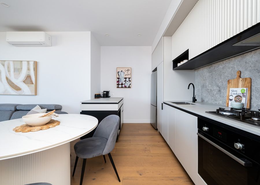 Modern Fully Equipped Kitchen