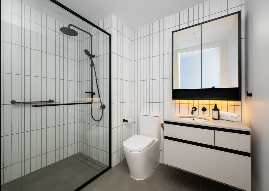 Main Bathroom