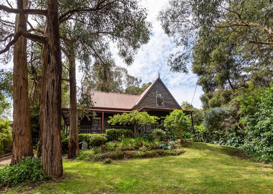 Collins Street House front view