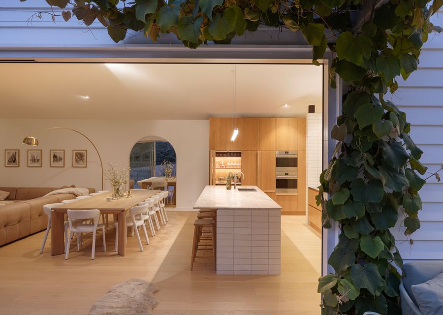 Open Kitchen / Dining Space 