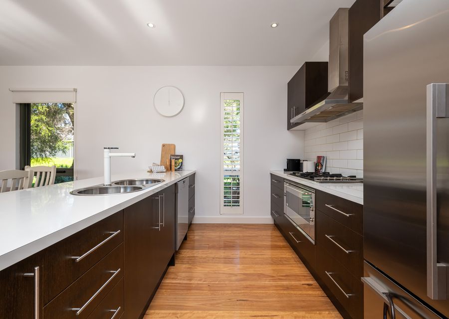 Well-equipped kitchen 