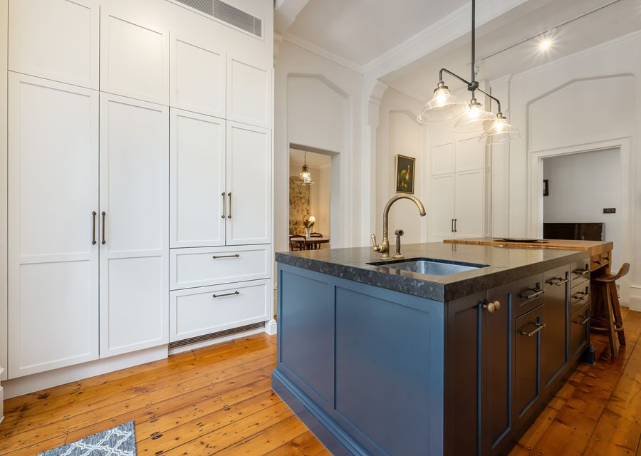 Kitchen with Island Bench